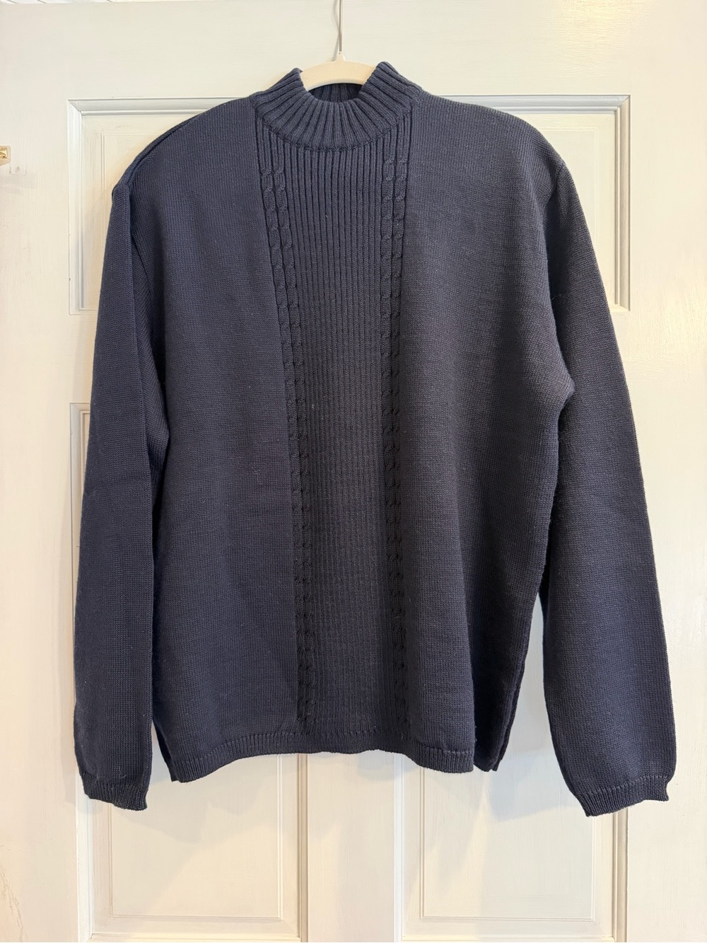 Vintage 60s/70s Classic Women's Cable-Panel Turtleneck Sweater in Navy Blue